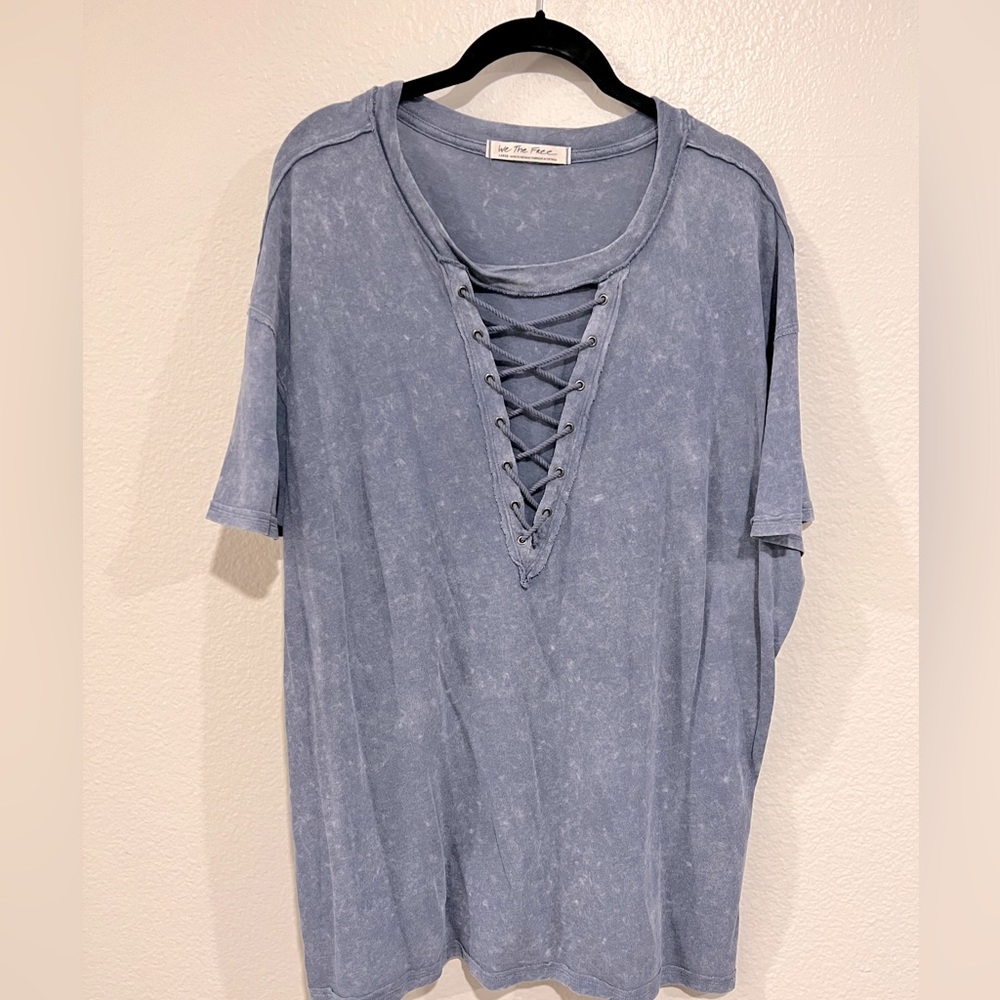 Free People T shirt. Excellent Condition!